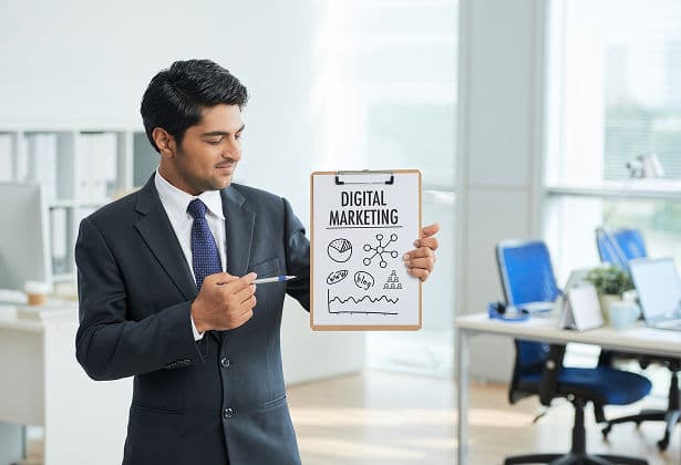 SEO vs performance marketing strategy comparison